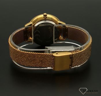 Zegarek damski na bransolecie biżuteryjnej Bruno Calvani BC90386 GOLD SILVER. Mechanizm japoński mieści się w okrągłej, pozłacanej, wytrzymałej kopercie pokrytej złotem. Koperta wykonana z ALLOY’u. Zegarek idealny na prezent.jpg